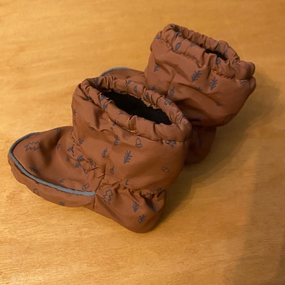 Brown Baby Booties - Picture 3 of 6